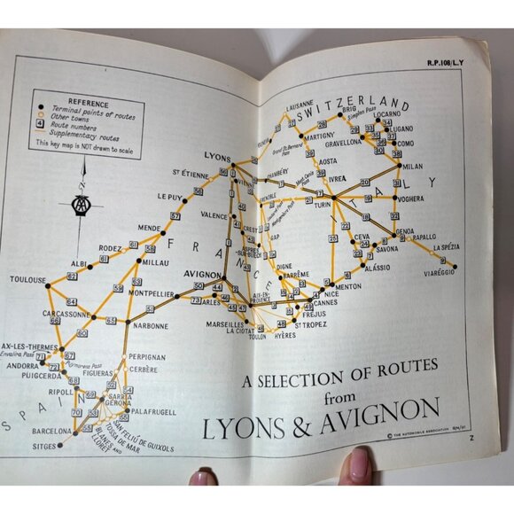 Vintage Map Guide Lyons & Avignon France Continetal Route Booklet AAA - Picture 3 of 5